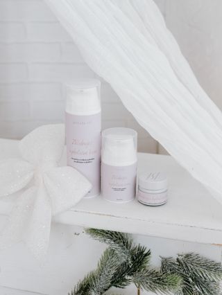 Zima umí být nádherná – tichá, třpytivá, něžná. ❄️ A zároveň pro naši pokožku často náročná. Studený vzduch, vítr a změny...