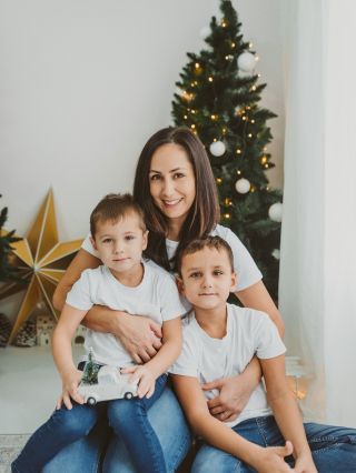 Moji milí, ráda bych vám za celý náš tým popřála krásné a klidné Vánoce plné radosti, lásky a nezapomenutelných okamžiků....